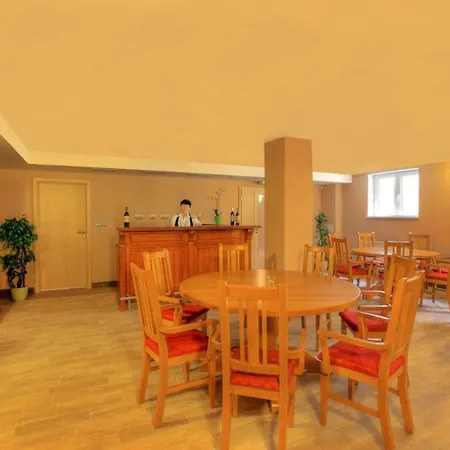 בית הארחה Harmonie 3*